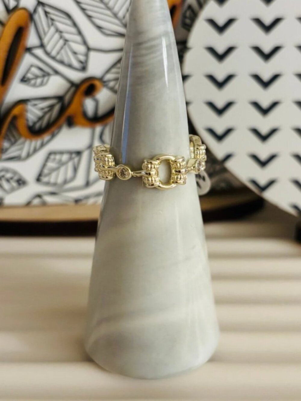 Boutique Gold Horse Bit Dainty Ring - size 7